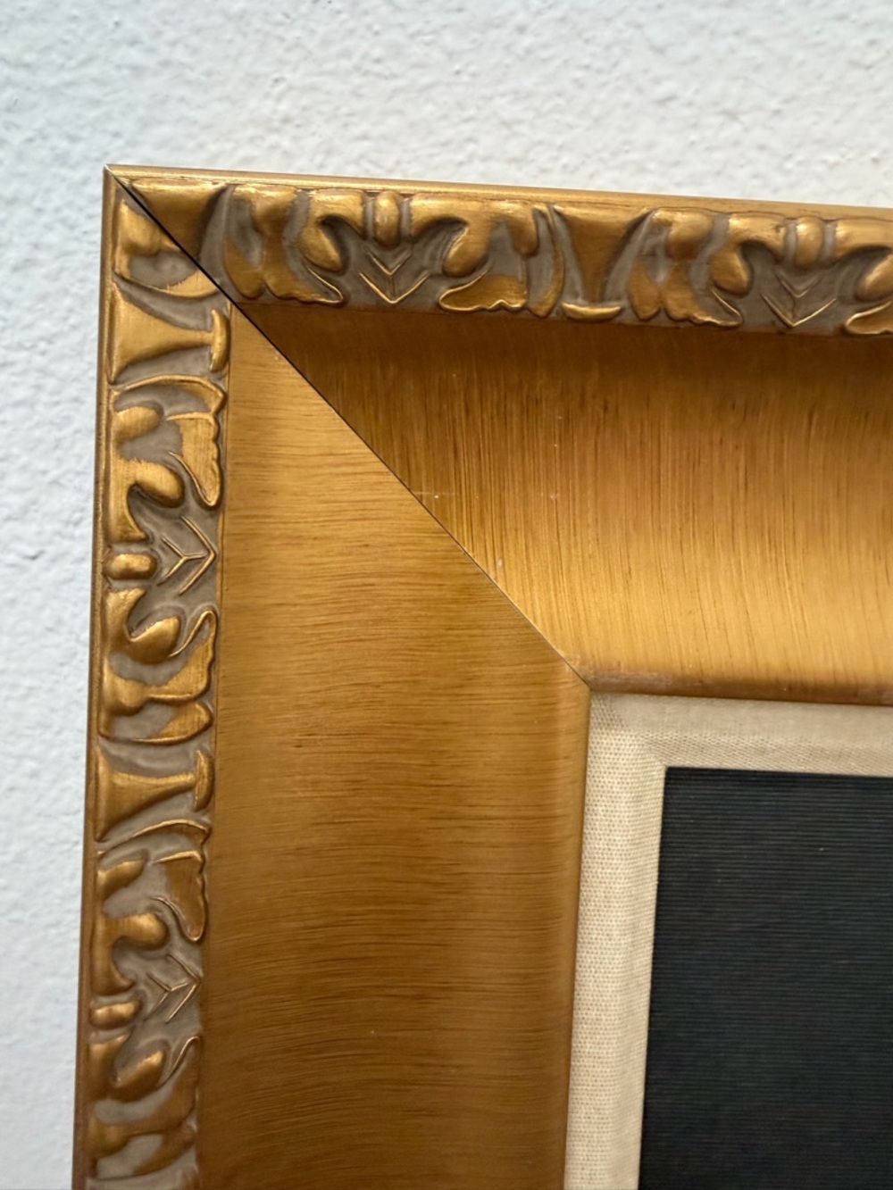 Framed 'Girl with a Pearl Earring' Style Oil Painting with Corgi - Gold Frame - Picture 7 of 16